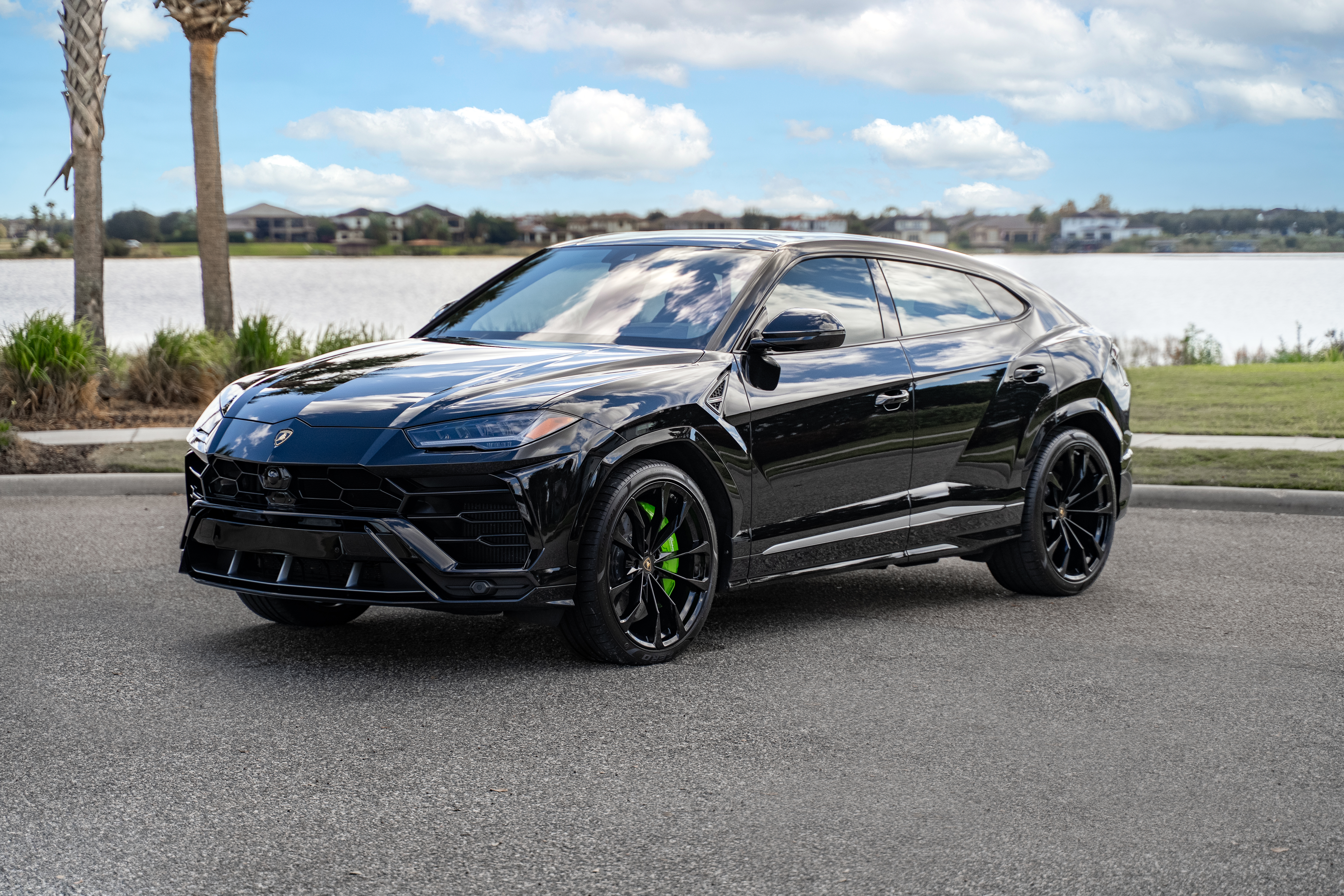 Lamborghini Urus thumbnail 7